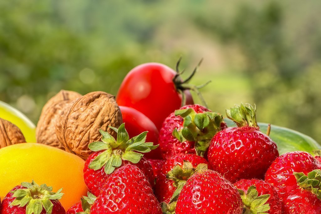 Fresh Fruits and Veggies (Image Credits: Flickr)