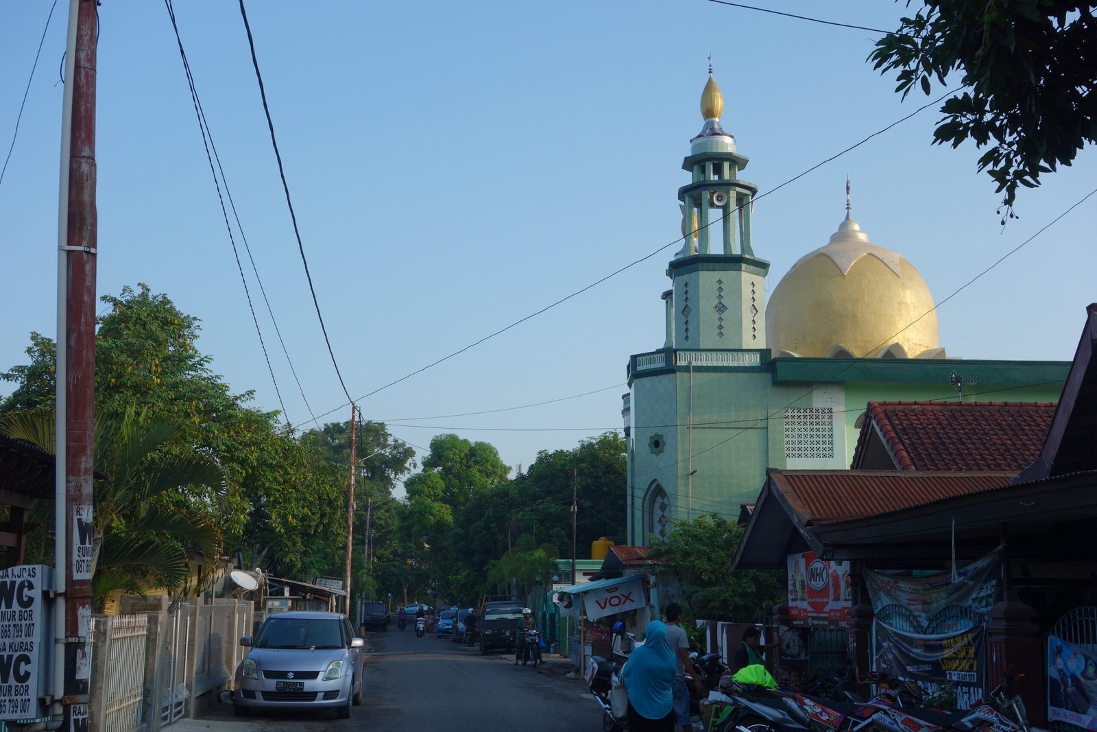 Mataram, Lombok (Image Credits: By Lord Mountbatten, CC BY-SA 4.0, https://commons.wikimedia.org/w/index.php?curid=40322739)