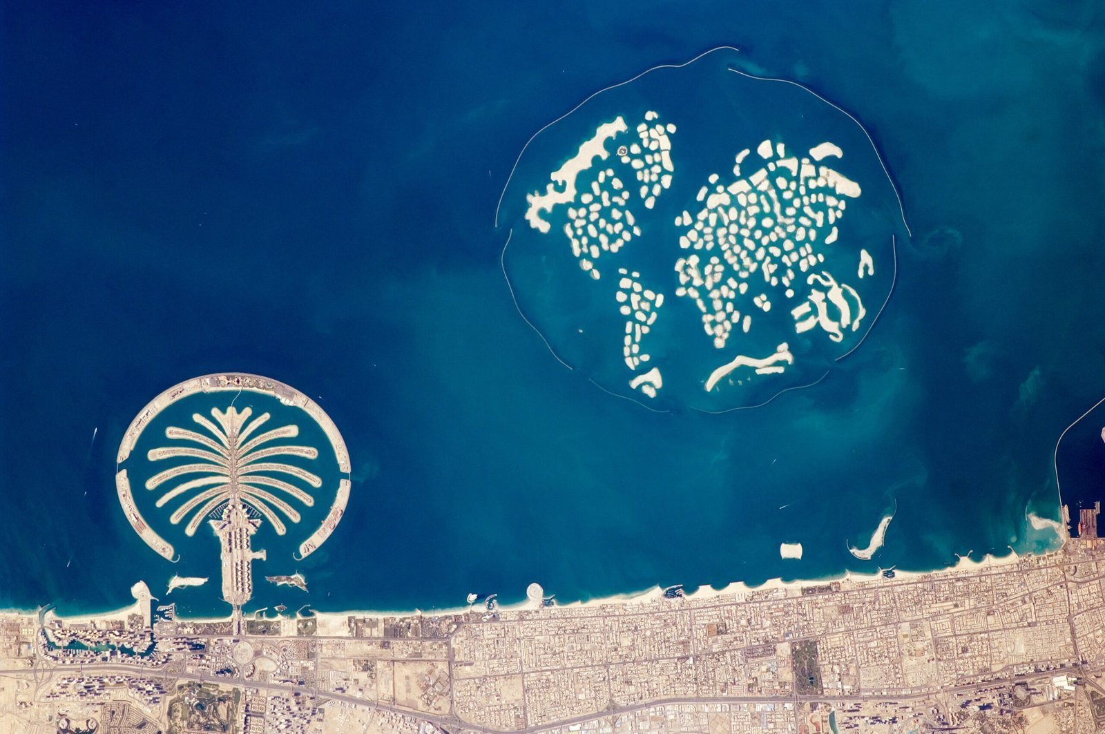 UAE (Image Credits: By Member of the Expedition 22 crew., Public domain, https://commons.wikimedia.org/w/index.php?curid=9379227)