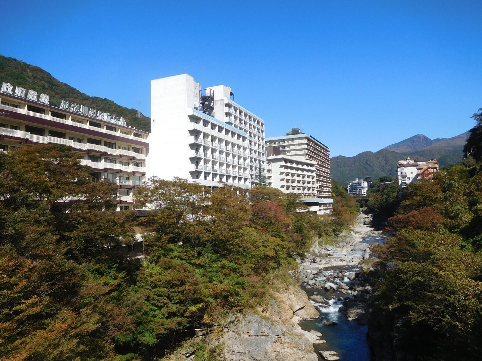 4. Kinugawa Onsen, Japan (Image Credits: By Miyuki Meinaka, CC BY-SA 4.0)