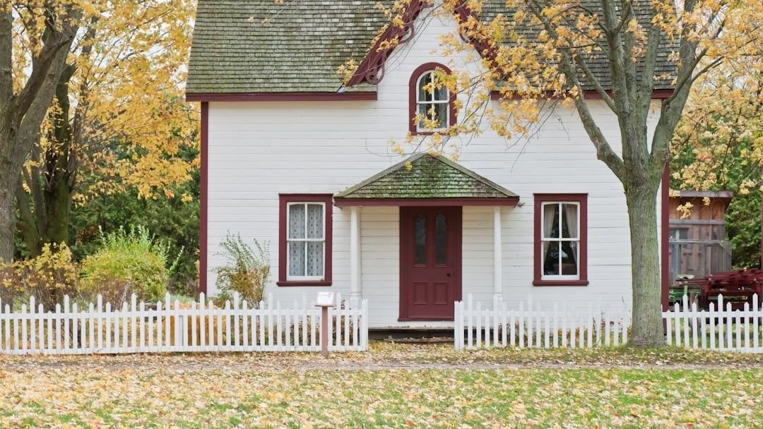 Real Estate Agents Reveal the 10 Things That Devalue Your Home Instantly