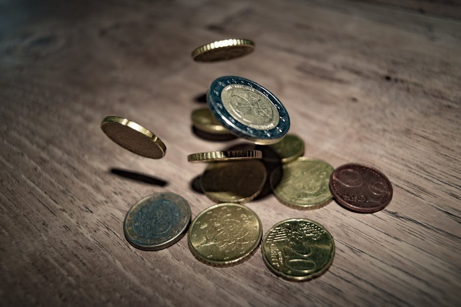 10. Paying With a Massive Pile of Loose Coins (Image Credits: Pexels)