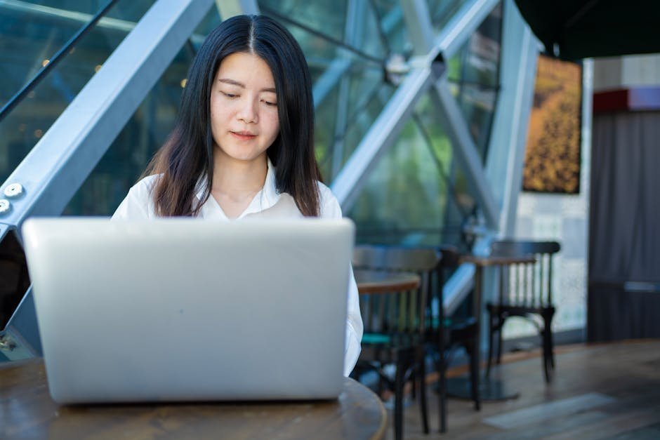 5. Bangkok's Nomad-Marketed Coffee Shops and the Congestion Trick (Image Credits: Pexels)