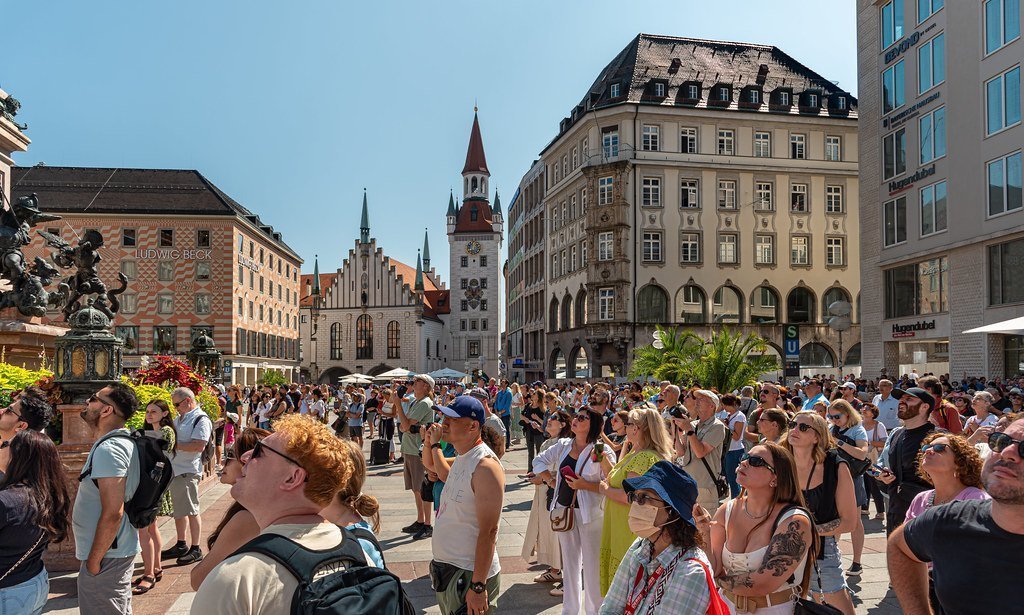 5. The "Off the Beaten Path" Redirect Just Creates New Victims (Jorge Franganillo, Flickr, CC BY 2.0)