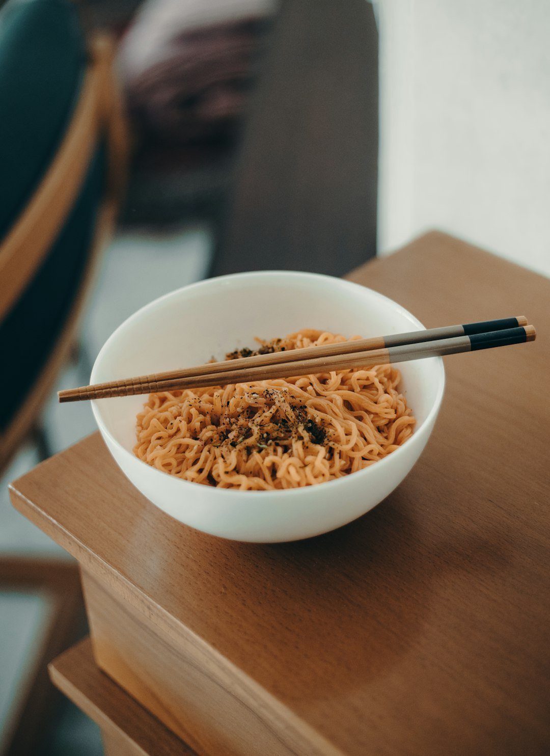 4. Sticking Chopsticks Upright in Your Rice Bowl (Image Credits: Unsplash)