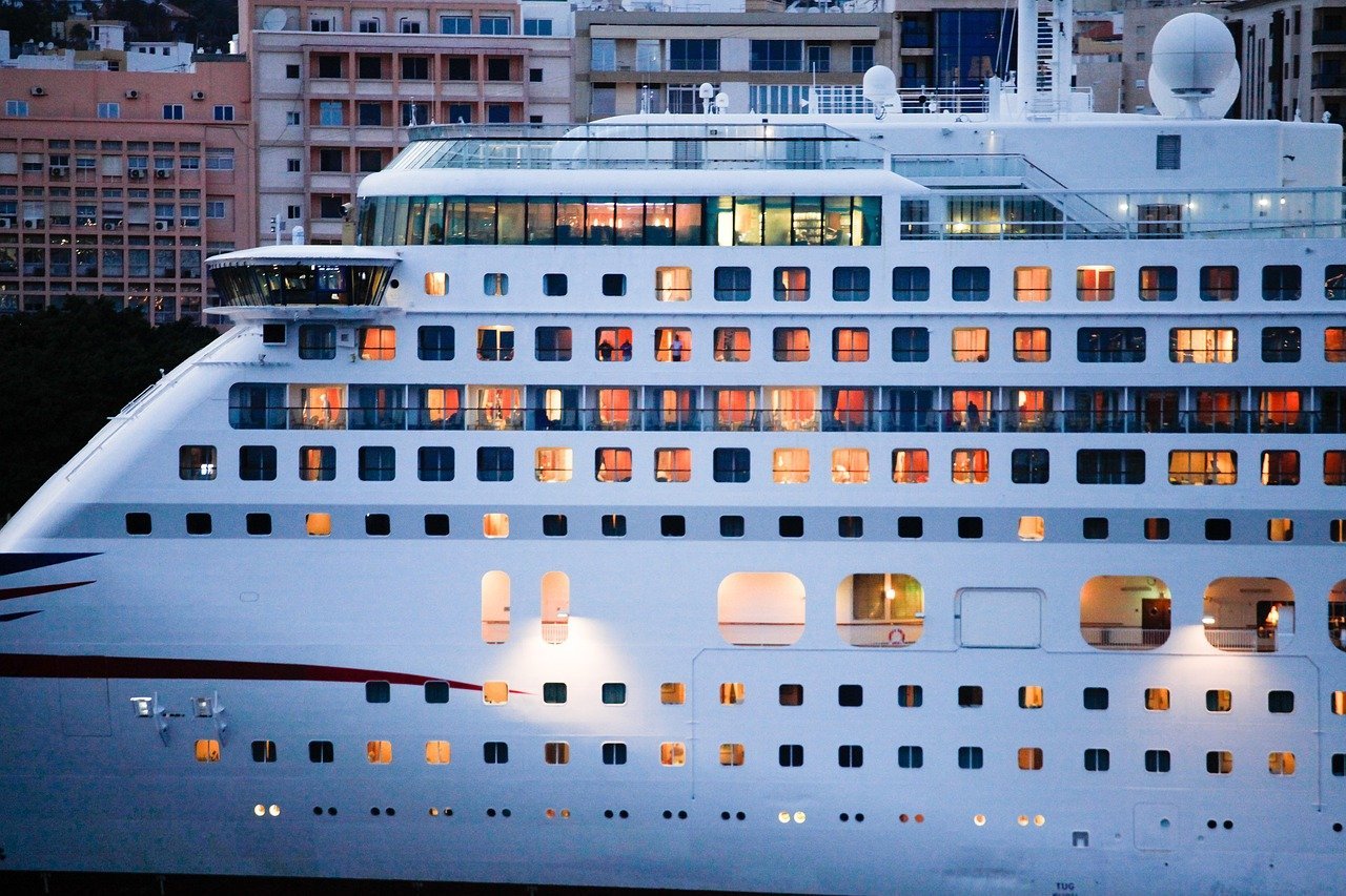 3. Cruise Lines Say They Are Losing Half Their Revenue Per Cabin (Image Credits: Pixabay)
