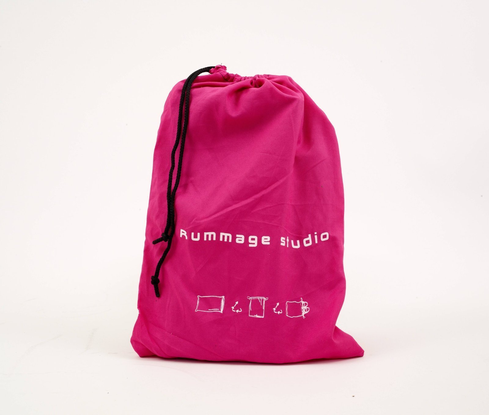 2. Stuffing a Pillowcase to Dodge the Carry-On Bag Fee (Image Credits: This file was contributed to Wikimedia Commons by Science History Institute as part of a cooperation project. The donation was facilitated by the Digital Public Library of America, via its partner PA Digital.
Record in source catalog
DPLA identifier: 7b66835f0256a3168818383844dbd8e1
Science History Institute identifier: padig:SHI-152smnh, CC BY 4.0)