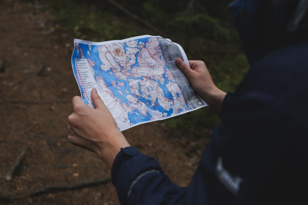 8. Printed Guidebooks and Paper Maps (Image Credits: Unsplash)
