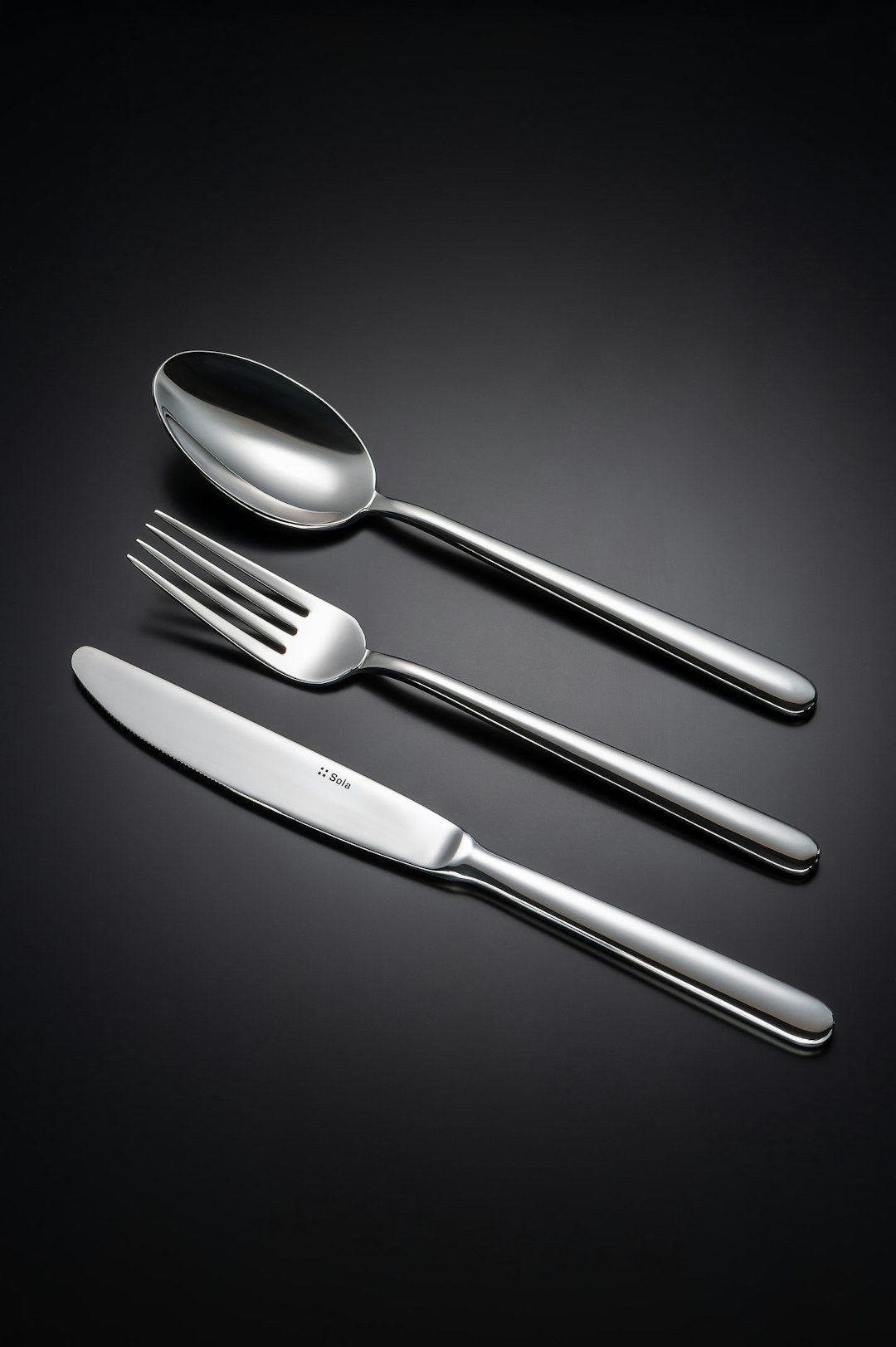 10. Shared Utensils at Self-Serve Stations Without Washing My Hands First (Image Credits: Unsplash)