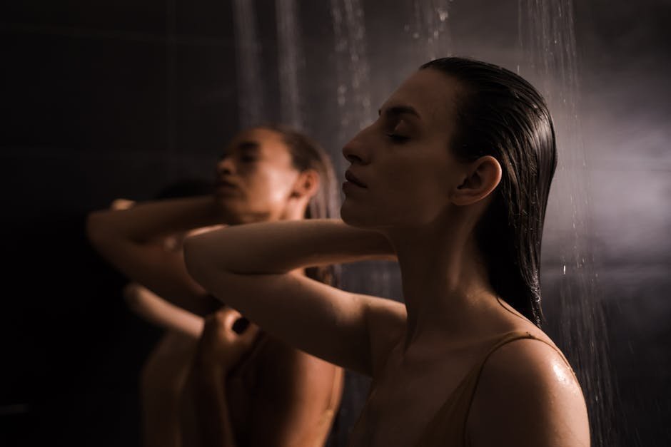 1. Skipping the Pre-Bath Shower (Image Credits: Pexels)