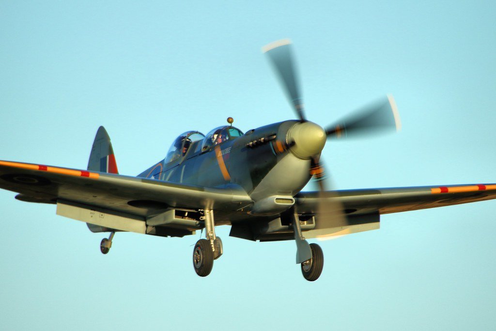 2. Two-Seat Spitfires: The Rare Access Point for Civilians (Airwolfhound, Flickr, CC BY-SA 2.0)