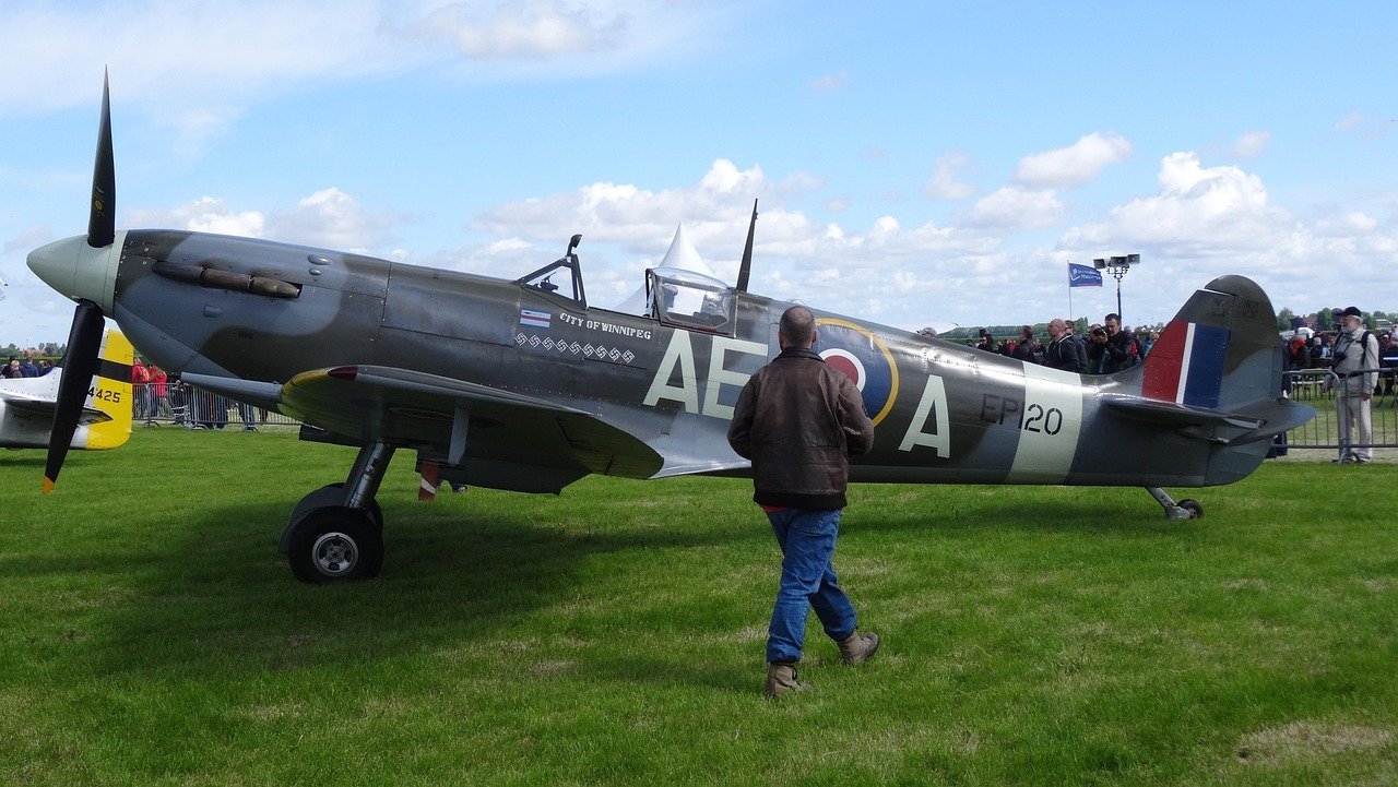 7. The "Spitfire Safari" Format: More Than Just a Flight (Image Credits: Pixabay)