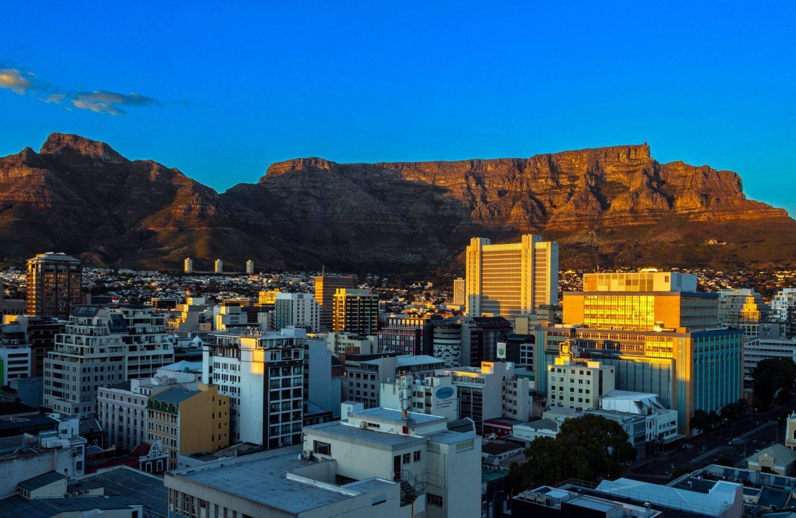 Cape Town: Africa's Premier Remote Work City (By Daniel Case, CC BY-SA 3.0)