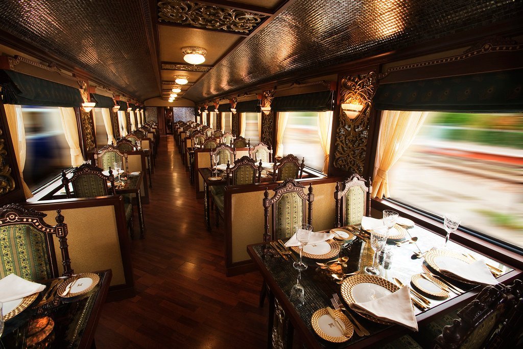 Africa: Rovos Rail and the Pride of the Continent (Luxury Train Consultancy, Flickr, CC BY-SA 2.0)