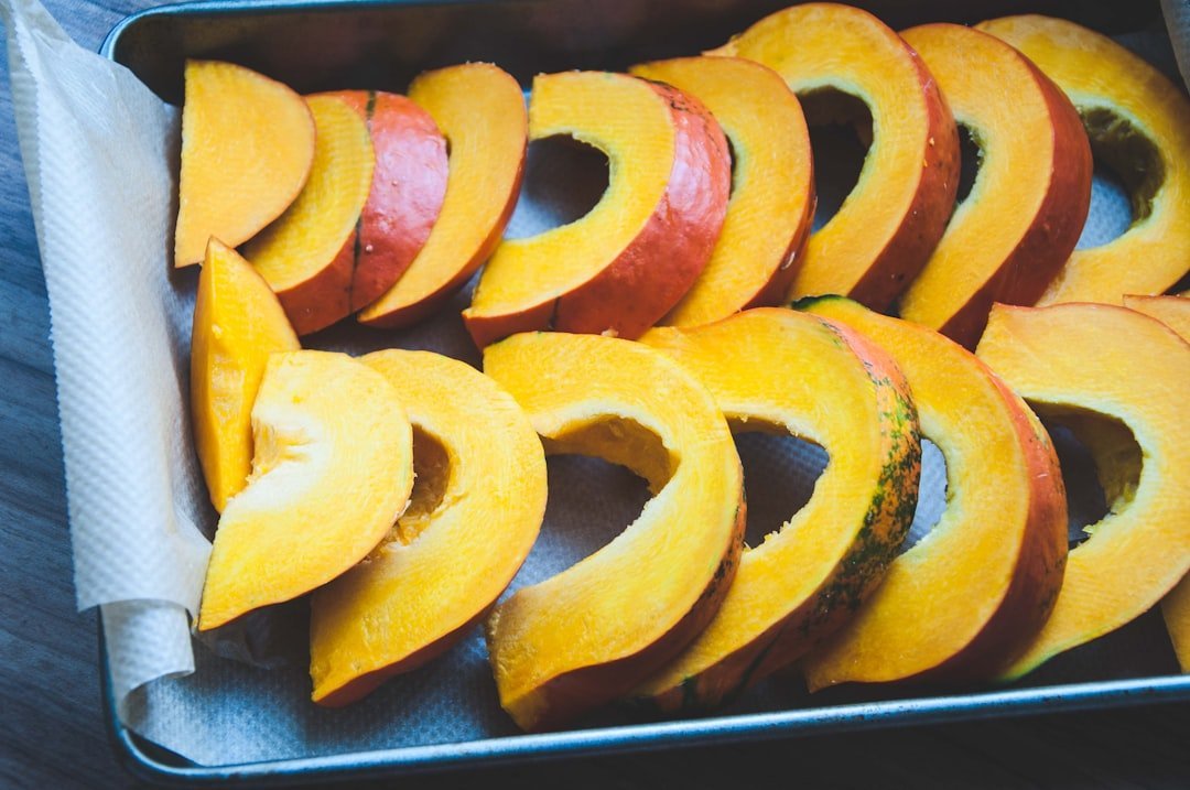 4. Pre-Cut Tropical Fruit Left on the Buffet for Hours (Image Credits: Unsplash)