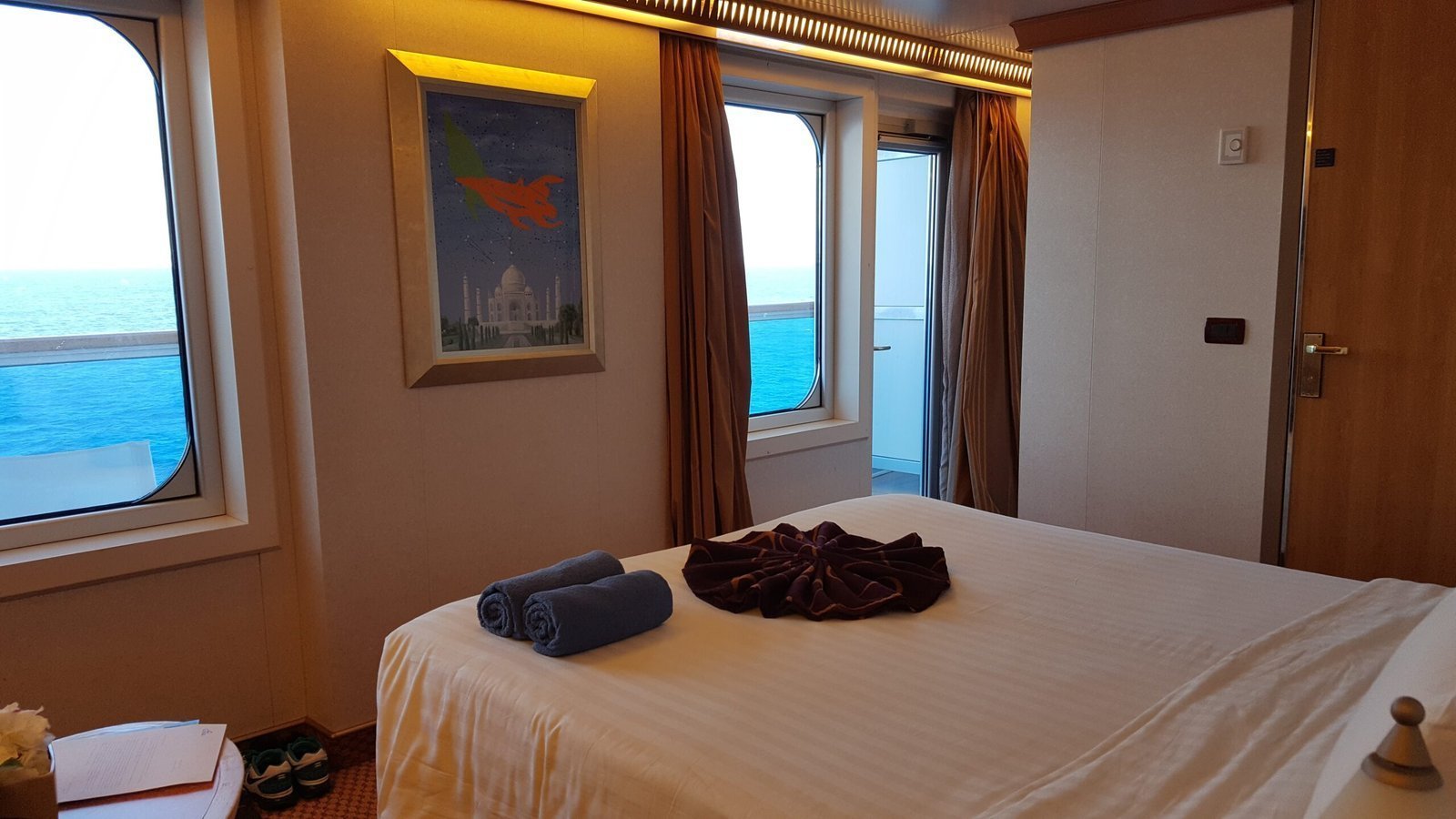 2. How Many People Are Sleeping in Your Cabin (Image Credits: By Rachmaninoff, CC BY-SA 4.0)