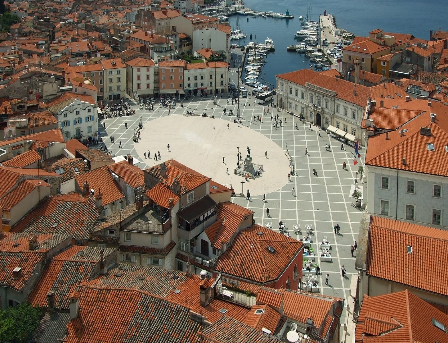 7. Piran, Slovenia - A Venetian Dream on the Adriatic (By Plamen Agov (user:MrPanyGoff), CC BY-SA 3.0)