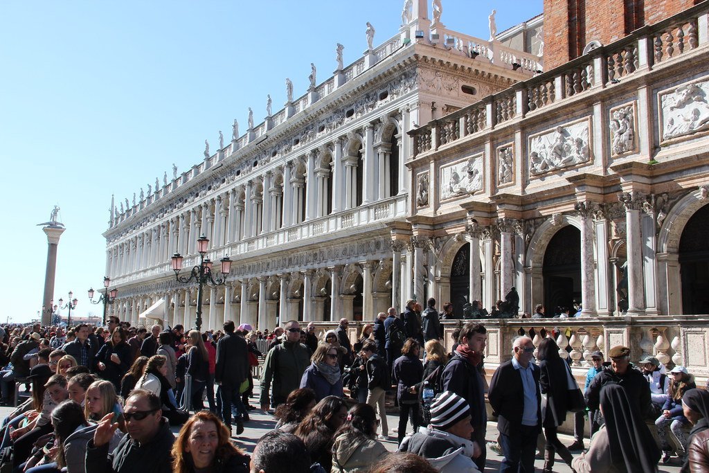 Venice, Italy: A City Watching Itself Disappear (Tips For Travellers, Flickr, CC BY 2.0)