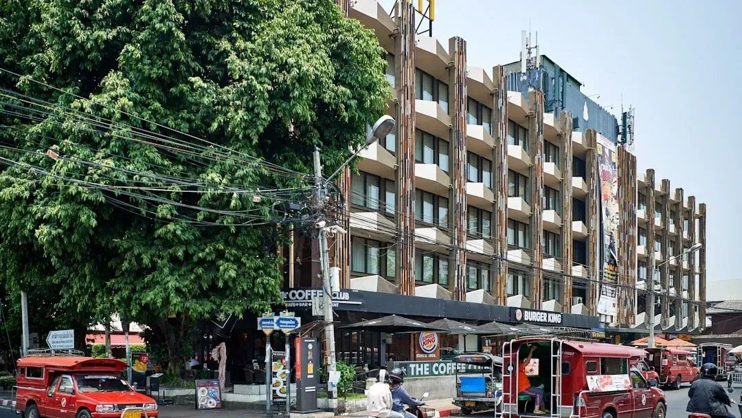 Ditching the Dollar: 8 Countries Where Your Monthly Rent Is a Nice Dinner in NYC