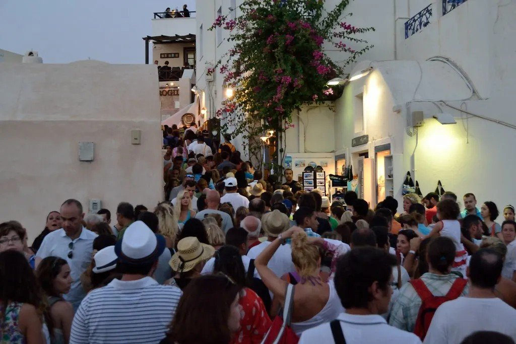 5. Santorini, Greece - The Filter That Ate an Island (Cha già José, Flickr, CC BY-SA 2.0)